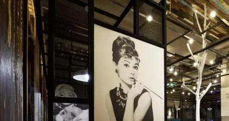 「融創(chuàng)春風(fēng)十里」售樓中心，光影演繹的自然之道！